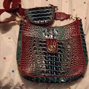 Elegant Multicolor Crocodile Pattern Crossbody Bag